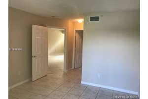 150 NW 96th Ave, Pembroke Pines, FL 33024, Sold 04/25/18