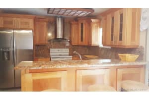 10289 NW 57th Terrace, Doral, FL 33178, Sold 04/10/18