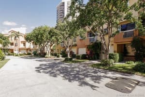 21387 Marina Cove Cir, Miami, FL 33180, Sold 06/29/18