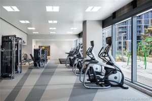 68 SE 6th St, Miami, FL 33131, Sold 06/08/22