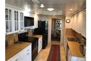 1000 Quayside Terrace, Miami, FL 33138, Sold 09/21/18