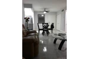 666 W 81st St, Hialeah, FL 33014, Sold 01/23/18