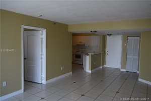 2642 Collins Ave, Miami Beach, FL 33140, Sold 02/16/18