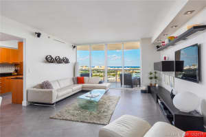 400 Alton Rd, Miami Beach, FL 33139, Sold 08/10/20
