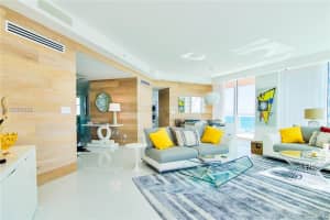 300 South Pointe Dr, Miami Beach, FL 33139, Sold 04/02/18