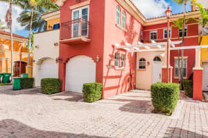 18375 NE 30th Pl, Aventura, FL 33160, Sold 04/30/18