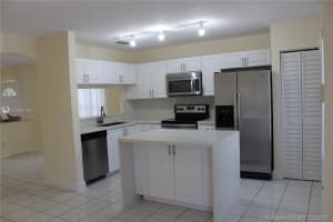 805 Garnet Cir, Weston, FL 33326, Sold 02/13/18