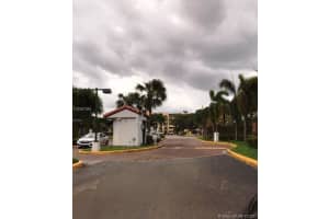 9435 Fontainebleau Blvd, Miami, FL 33172, Sold 01/26/18