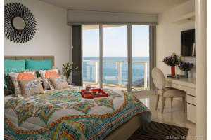 16445 Collins Ave, Sunny Isles Beach, FL 33160, Sold 08/30/18