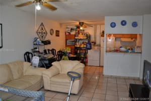 15649 SW 73rd Cir Terrace, Miami, FL 33193, Sold 02/14/18