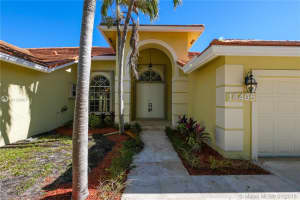 18405 SW 77th Ct, Cutler Bay, FL 33157, Sold 04/13/18