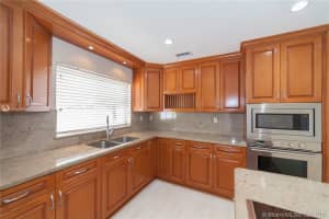 12535 NW 7th St, Miami, FL 33182, Sold 04/30/18