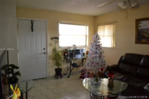15699 SW 73rd Cir Terrace, Miami, FL 33193, Sold 01/31/18