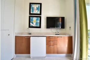 16447 Collins Ave, Sunny Isles Beach, FL 33160, Sold 10/04/18