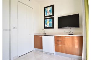 16447 Collins Ave, Sunny Isles Beach, FL 33160, Sold 10/04/18