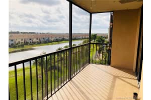 900 NE 195th St, Miami, FL 33179, Sold 04/17/18