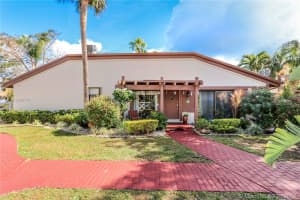 445 Leslie Dr, Hallandale Beach, FL 33009, Sold 01/15/19