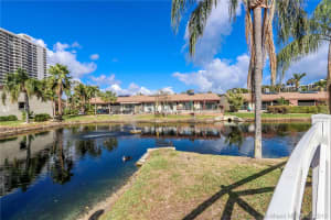 445 Leslie Dr, Hallandale Beach, FL 33009, Sold 01/15/19