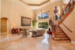 10090 S Lake Vista Cir, Davie, FL 33328, Sold 04/18/18