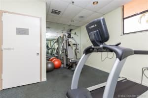 900 NE 195th St, Miami, FL 33179, Sold 05/30/18