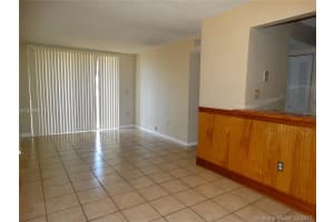 8145 NW 7th St, Miami, FL 33126, Sold 02/01/18