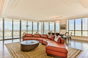 3535 S Ocean Dr, Hollywood, FL 33019, Sold 09/26/18