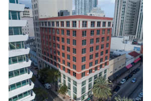 111 E Flagler St, Miami, FL 33131, Sold 03/23/18