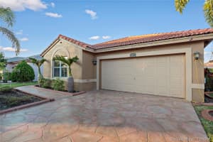 20857 NW 16th St, Pembroke Pines, FL 33029, Sold 02/26/18