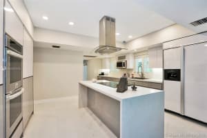 1941 S Oak Haven Cir, Miami, FL 33179, Sold 01/15/19