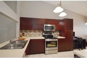 11079 NW 38th Pl, Sunrise, FL 33351, Sold 02/13/18