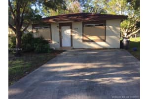 910 SW 7th Plaza, Florida City, FL 33034, Sold 04/18/18