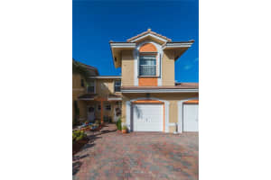 8909 NW 54th St, Sunrise, FL 33351, Sold 02/28/18
