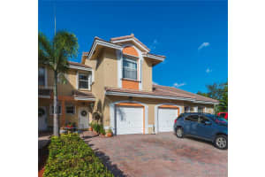 8909 NW 54th St, Sunrise, FL 33351, Sold 02/28/18