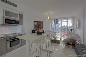 2155 Washington Ct, Miami Beach, FL 33139, Sold 05/09/18