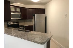 9741 Fontainebleau Blvd H206, Miami, FL 33172, Sold 02/07/18