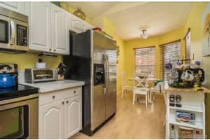 11809 SW 7th St, Pembroke Pines, FL 33025, Sold 02/28/18