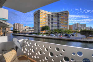 2500 Diana Dr, Hallandale Beach, FL 33009, Sold 04/24/18