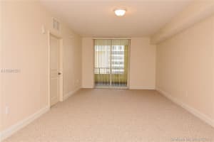 170 SE 14th St, Miami, FL 33131, Sold 04/26/18