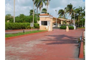 6195 NW 186th St, Hialeah, FL 33015, Sold 08/03/18