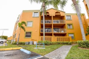 9735 Fontainebleau Blvd G204, Miami, FL 33172, Sold 03/30/18