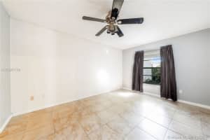 515 NW 99th Pl, Miami, FL 33172, Sold 01/31/18