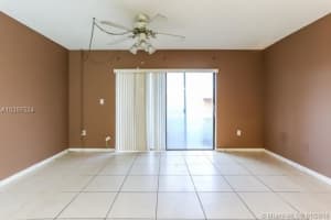 17600 NW 68th Ave APT B3001, Hialeah, FL 33015, Sold 11/15/18