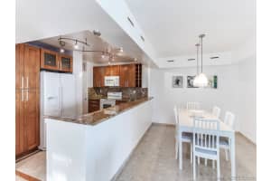 6450 Collins Ave, Miami, FL 33141, Sold 04/26/18