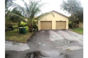 5290 Gate Lake Rd, Tamarac, FL 33319, Sold 03/13/18