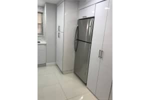 8840 Fontainebleau Blvd, Miami, FL 33172, Sold 02/02/18