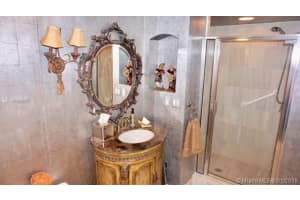 16425 Collins Ave, Sunny Isles Beach, FL 33160, Sold 03/19/18