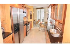 16425 Collins Ave, Sunny Isles Beach, FL 33160, Sold 03/19/18