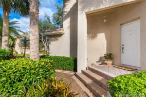 100 NW 106th Ave, Plantation, FL 33324, Sold 03/29/18