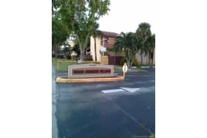 361 W Park Dr, Miami, FL 33172, Sold 04/13/18