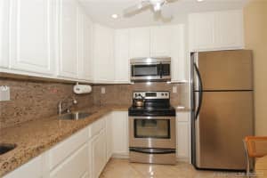 4301 Collins Ave, Miami, FL 33140, Sold 08/28/18